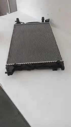 воден радиатор BAPMIC BF0426790256