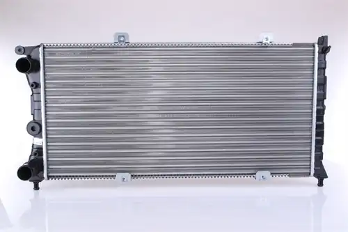 воден радиатор NISSENS 618121