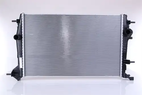 воден радиатор NISSENS 637648