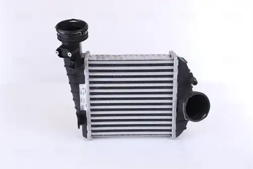 интеркулер (охладител за въздуха на турбината) NISSENS 96469