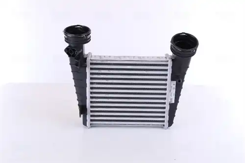 интеркулер (охладител за въздуха на турбината) NISSENS 96731