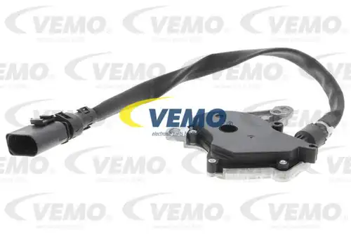 включвател, светлини за движение на заден ход VEMO V10-73-0435