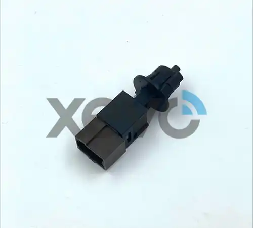 ключ за спирачните светлини ELTA AUTOMOTIVE XBL7728